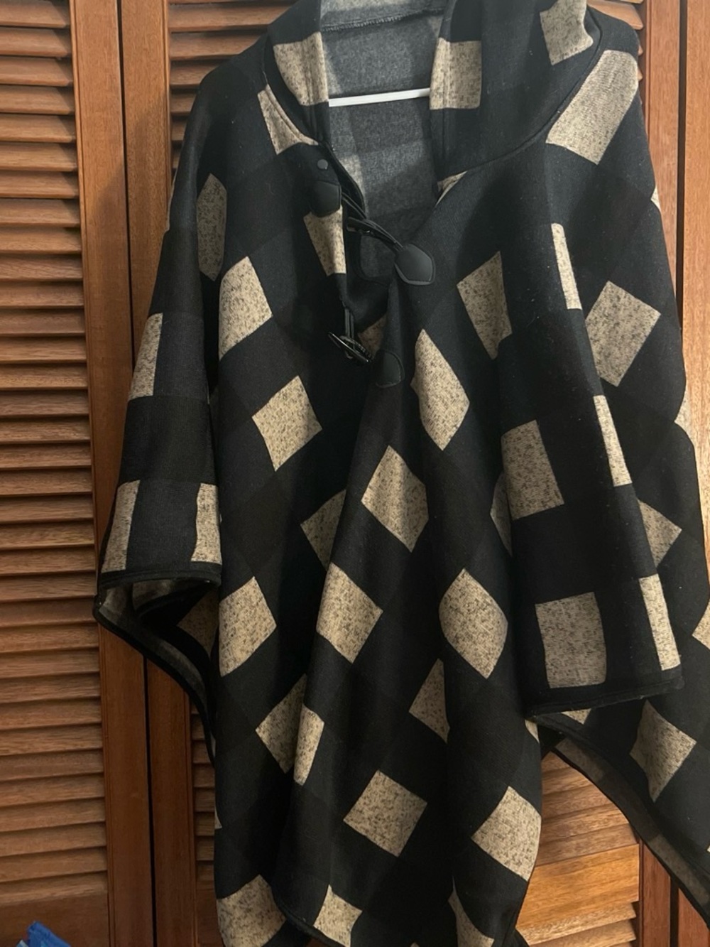 Moda Black and Cream Toggle Hooded Poncho
